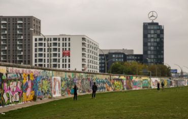 East Side Gallery, Photo by Tony Webster, CC BY 2.0 via Wikimedia Commons